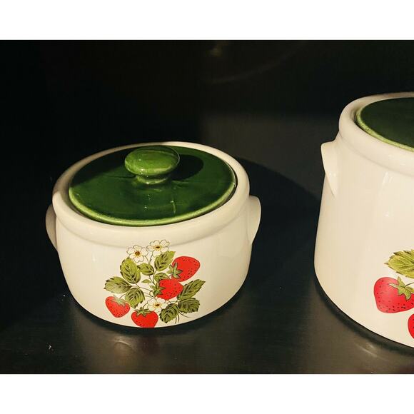 Vintage McCoy Pottery Strawberry Country Soup Tureen Set - 2 QT Dish 1424 & 1421 - Picture 12 of 12